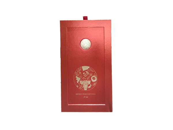 中式鏤空紅色長方形揭蓋式禮盒